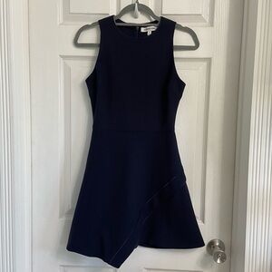 Elizabeth and James Sleeveless Fit N Flare Size 0 Navy Blue Asymmetrical Hem